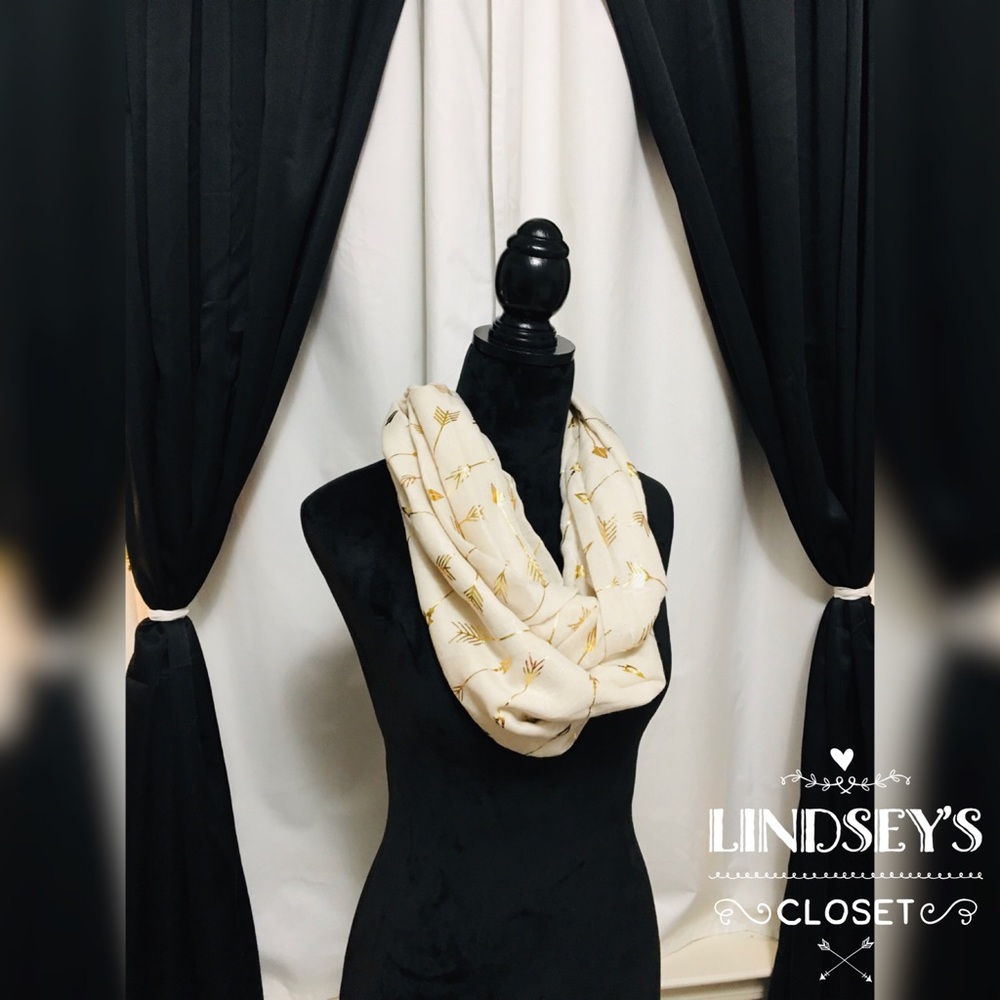 Golden Arrows Infinity Scarf🧣